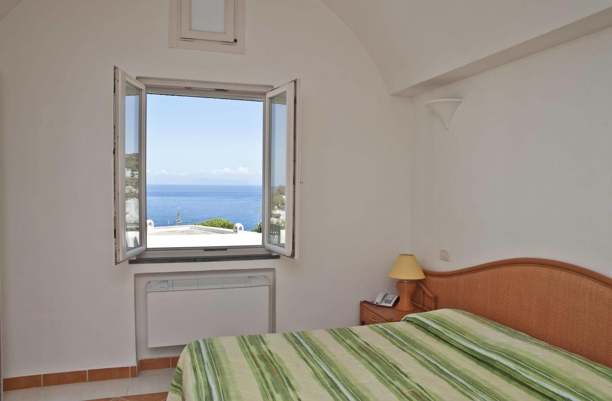 Hotel Villaggio Dei Pescatori Ponza Extérieur photo